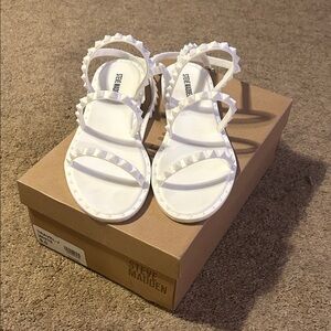 Steve Madden Travel-J Studded Flat Jelly Sandals - White - Size 9